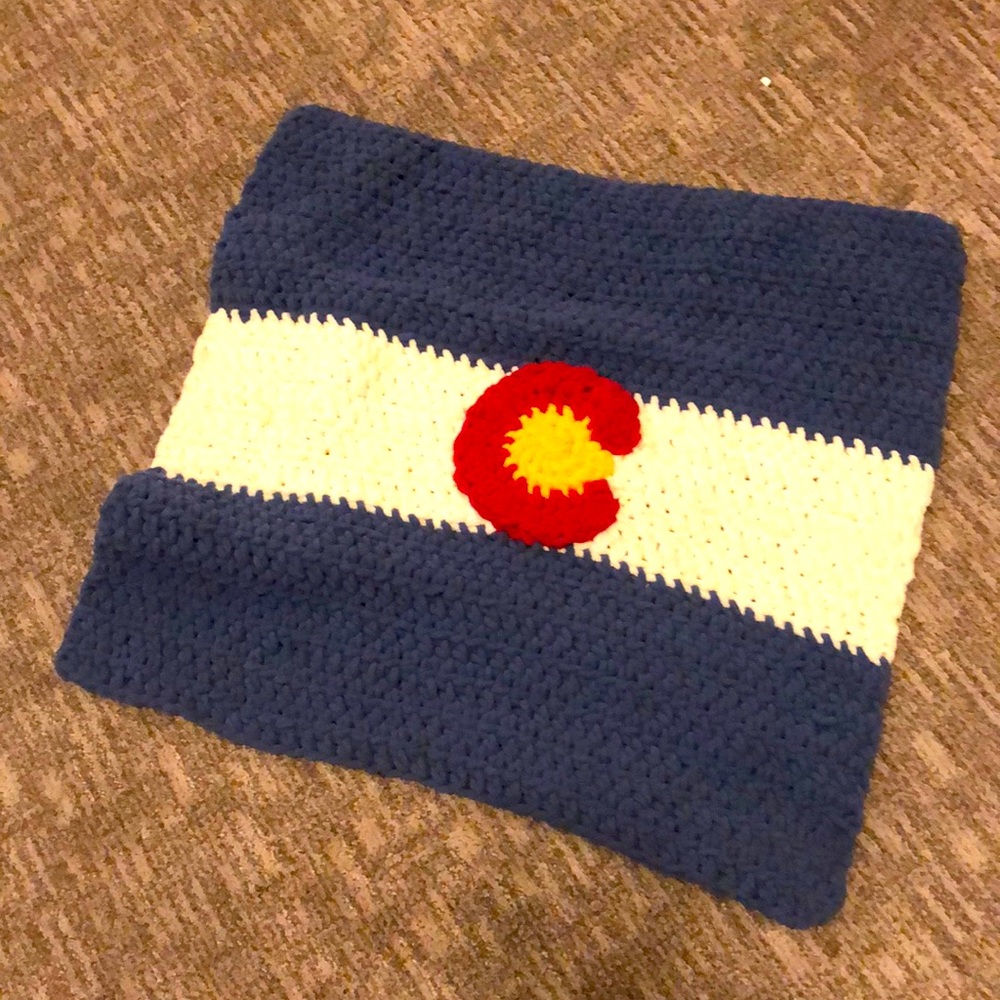 Colorado woven infant blanket
